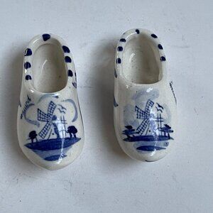 Delft Blue Holland Souvenir Miniature Dutch Porcelain Clogs Shoes Home Decor